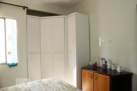 Quarto 1 de apartamento à venda com 2 quartos, 60m² em Chácara Agrindus, Taboão da Serra