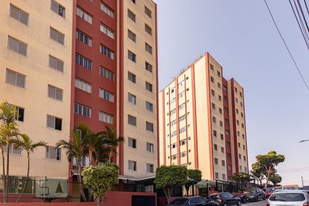 Apartamento à venda com 57m², 2 quartos e 1 vaga Apartamento à venda com 57m², 2 quartos e 1 vagaFachada