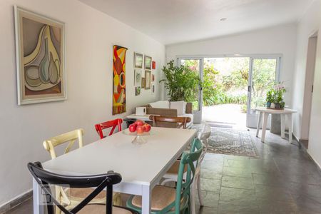 Casa à venda com 296m², 3 quartos e 3 vagasSala de jantar