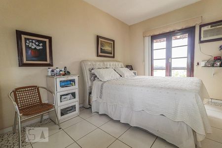 Casa de condomínio à venda com 800m², 5 quartos e 4 vagasQuarto 3 - Suíte