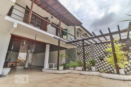 Casa de condomínio à venda com 800m², 5 quartos e 4 vagasÁrea Externa Coberta 2º Andar Inferior