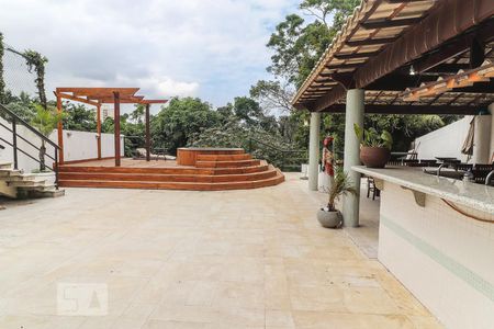 Casa de condomínio à venda com 800m², 5 quartos e 4 vagasÁrea Externa Coberta 3º Andar Inferior