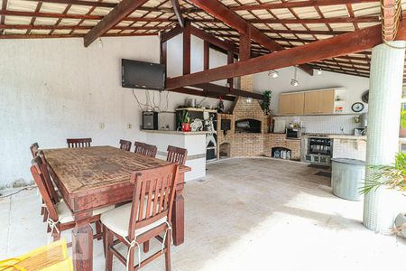 Casa de condomínio à venda com 800m², 5 quartos e 4 vagasEspaço Gourmet