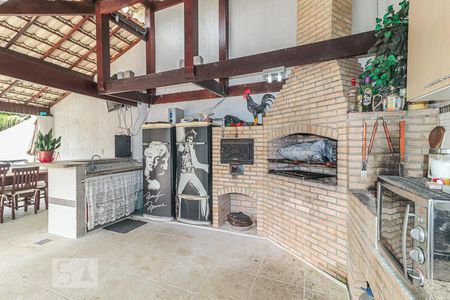 Casa de condomínio à venda com 800m², 5 quartos e 4 vagasEspaço Gourmet