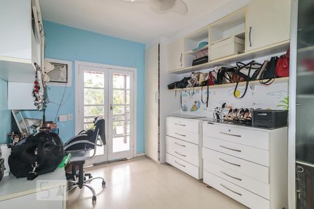 Casa de condomínio à venda com 800m², 5 quartos e 4 vagasQuarto 1