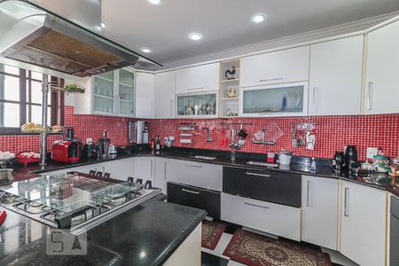 Casa de condomínio à venda com 800m², 5 quartos e 4 vagasCozinha