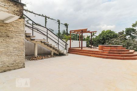 Casa de condomínio à venda com 800m², 5 quartos e 4 vagasÁrea Externa Coberta 3º Andar Inferior