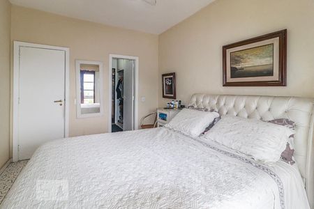 Casa de condomínio à venda com 800m², 5 quartos e 4 vagasQuarto 3 - Suíte