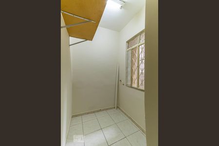 Apartamento à venda com 75m², 2 quartos e 1 vaga Apartamento à venda com 75m², 2 quartos e 1 vagaQuarto de Serviço