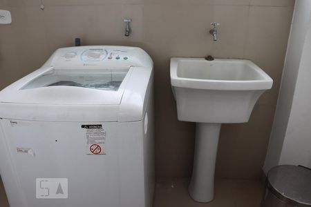 Apartamento à venda com 60m², 2 quartos e 1 vagaÁrea de Serviço