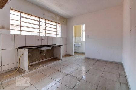 Casa à venda com 300m², 2 quartos e sem vaga Casa à venda com 300m², 2 quartos e sem vagaCozinha