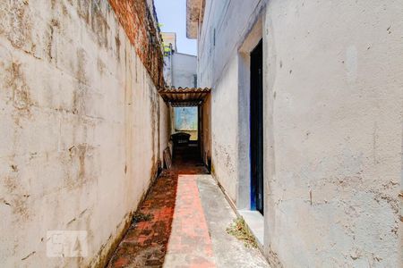 Casa à venda com 300m², 2 quartos e sem vaga Casa à venda com 300m², 2 quartos e sem vagaCorredor externo