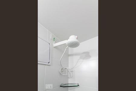 Banheiro de kitnet/studio para alugar com 1 quarto, 31m² em Centro, Guarulhos