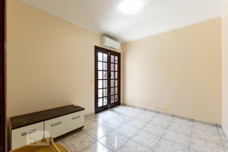 Casa à venda com 200m², 3 quartos e 2 vagasQuarto 2