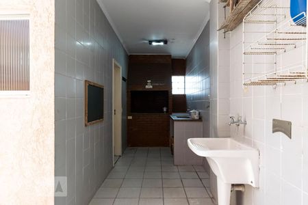 Casa à venda com 200m², 3 quartos e 2 vagasÁrea de serviço