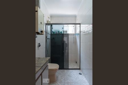 Casa à venda com 200m², 3 quartos e 2 vagasBanheiro social
