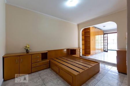 Casa à venda com 200m², 3 quartos e 2 vagasQuarto 3 - Suíte