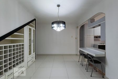 Casa à venda com 200m², 3 quartos e 2 vagasSala de jantar