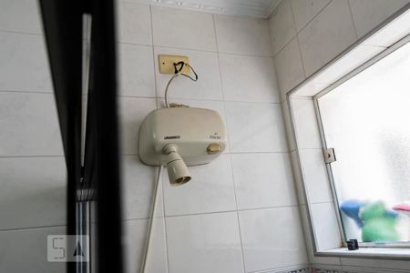 Casa à venda com 200m², 3 quartos e 2 vagasBanheiro social