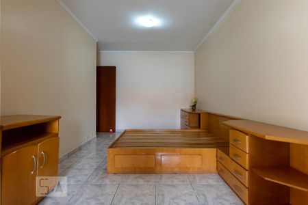 Casa à venda com 200m², 3 quartos e 2 vagasQuarto 3 - Suíte
