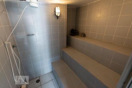 Casa à venda com 200m², 3 quartos e 2 vagasQuarto 2 - Varanda - Sauna