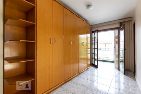 Casa à venda com 200m², 3 quartos e 2 vagasQuarto 3 - Suíte