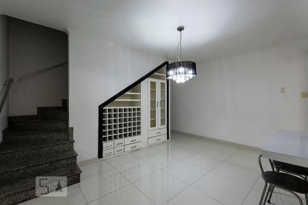 Casa à venda com 200m², 3 quartos e 2 vagasSala de jantar