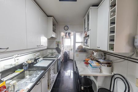 Apartamento à venda com 108m², 3 quartos e 2 vagas Apartamento à venda com 108m², 3 quartos e 2 vagasCozinha