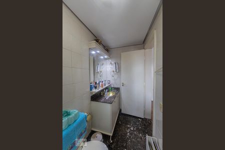 Apartamento à venda com 108m², 3 quartos e 2 vagas Apartamento à venda com 108m², 3 quartos e 2 vagasBanheiro Quarto 3