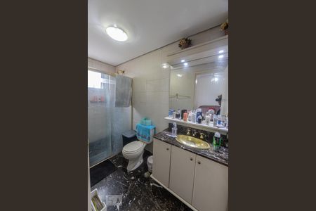 Apartamento à venda com 108m², 3 quartos e 2 vagas Apartamento à venda com 108m², 3 quartos e 2 vagasBanheiro Quarto 3