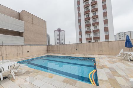 Apartamento à venda com 108m², 3 quartos e 2 vagas Apartamento à venda com 108m², 3 quartos e 2 vagasÁrea comum - Piscina