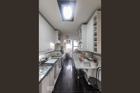 Apartamento à venda com 108m², 3 quartos e 2 vagas Apartamento à venda com 108m², 3 quartos e 2 vagasCozinha