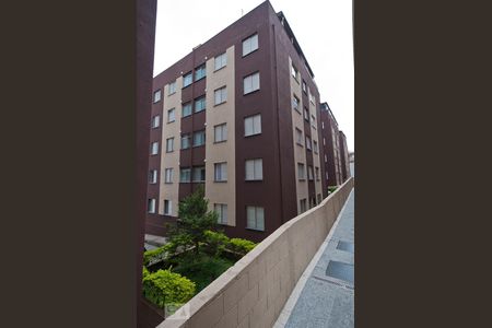 Apartamento à venda com 40m², 2 quartos e 1 vaga Apartamento à venda com 40m², 2 quartos e 1 vagaFachada do bloco