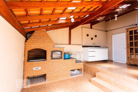 Casa à venda com 320m², 4 quartos e 4 vagasChurrasqueira