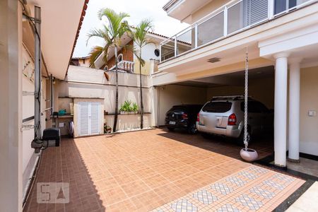Casa à venda com 320m², 4 quartos e 4 vagasGaragem