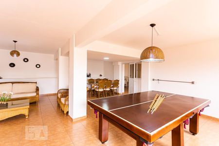 Casa à venda com 320m², 4 quartos e 4 vagasSalão de Festas