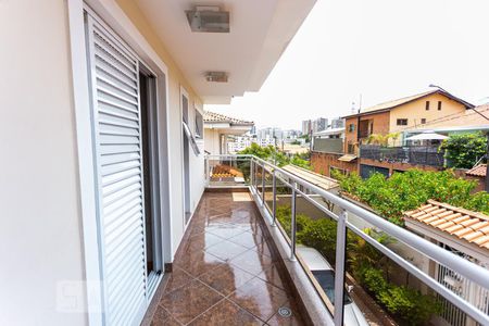 Casa à venda com 320m², 4 quartos e 4 vagasVaranda