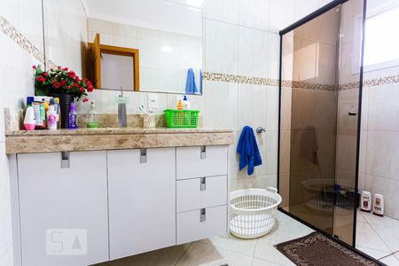 Casa à venda com 320m², 4 quartos e 4 vagasBanheiro da Suite 