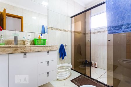 Casa à venda com 320m², 4 quartos e 4 vagasBanheiro da Suite 