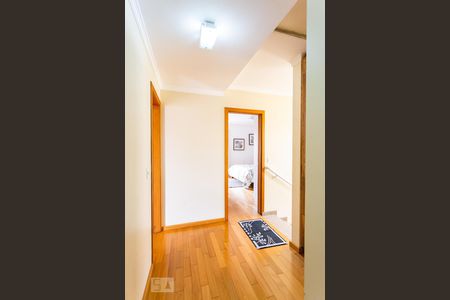 Casa à venda com 320m², 4 quartos e 4 vagasCorredor