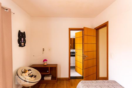 Casa à venda com 320m², 4 quartos e 4 vagasSuite 2