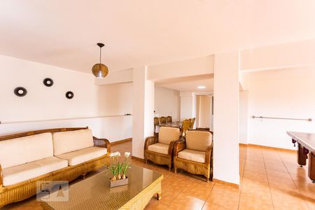 Casa à venda com 320m², 4 quartos e 4 vagasSalão de Festas