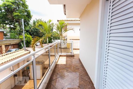 Casa à venda com 320m², 4 quartos e 4 vagasVaranda