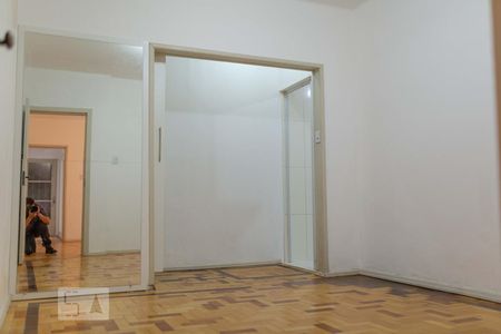 Quarto de apartamento para alugar com 1 quarto, 55m² em Centro Histórico, Porto Alegre