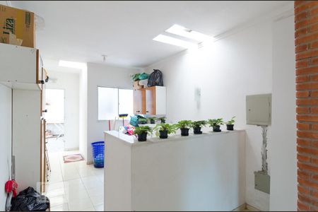 Casa à venda com 200m², 6 quartos e 3 vagas Casa à venda com 200m², 6 quartos e 3 vagasÁrea Comum