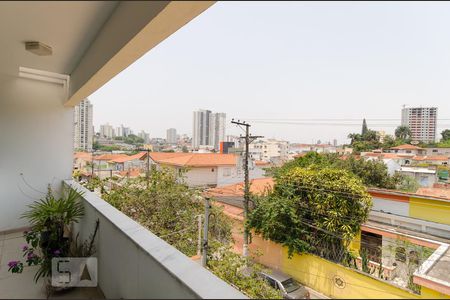 Casa à venda com 200m², 6 quartos e 3 vagas Casa à venda com 200m², 6 quartos e 3 vagasVista da Sacada