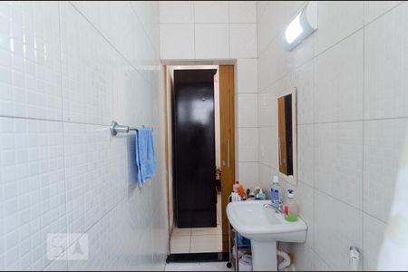 Casa à venda com 200m², 6 quartos e 3 vagas Casa à venda com 200m², 6 quartos e 3 vagasBanheiro da Suíte 1