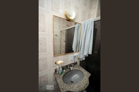 Apartamento à venda com 120m², 3 quartos e sem vaga Apartamento à venda com 120m², 3 quartos e sem vagaBanheiro do Quarto 1