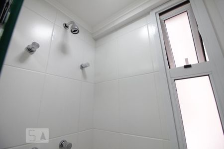 Apartamento à venda com 86m², 3 quartos e 2 vagasChuveiro