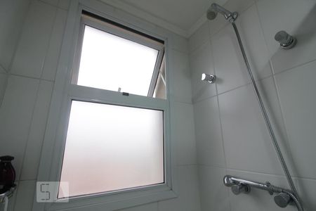 Apartamento à venda com 86m², 3 quartos e 2 vagasChuveiro